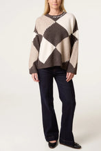 Load image into Gallery viewer, STITCH ARGYLE STYLE JUMPER