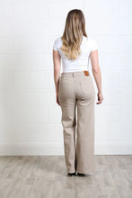 Load image into Gallery viewer, Beige dressed jeans