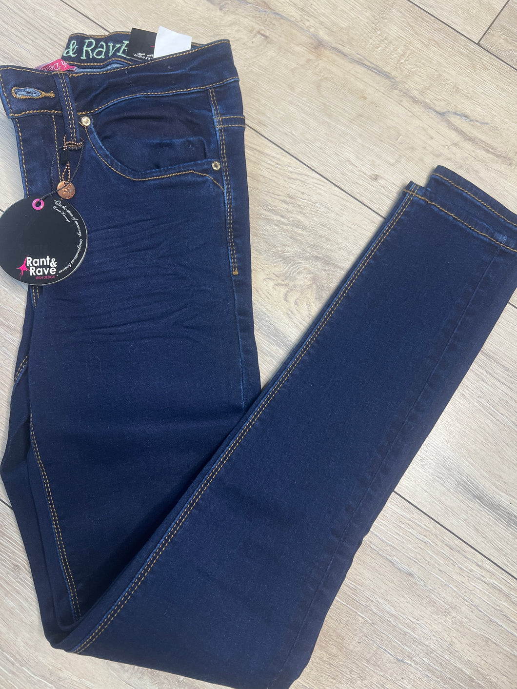 Size 8 regular rant and rave skinny jeans