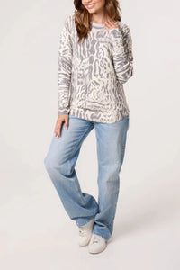 ANIMAL PRINT FINE KNIT JUMPER