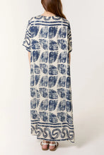 Load image into Gallery viewer, SHELL PRINT V-NECK MAXI DRESS