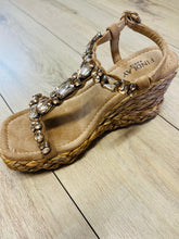 Load image into Gallery viewer, Wedge sandal