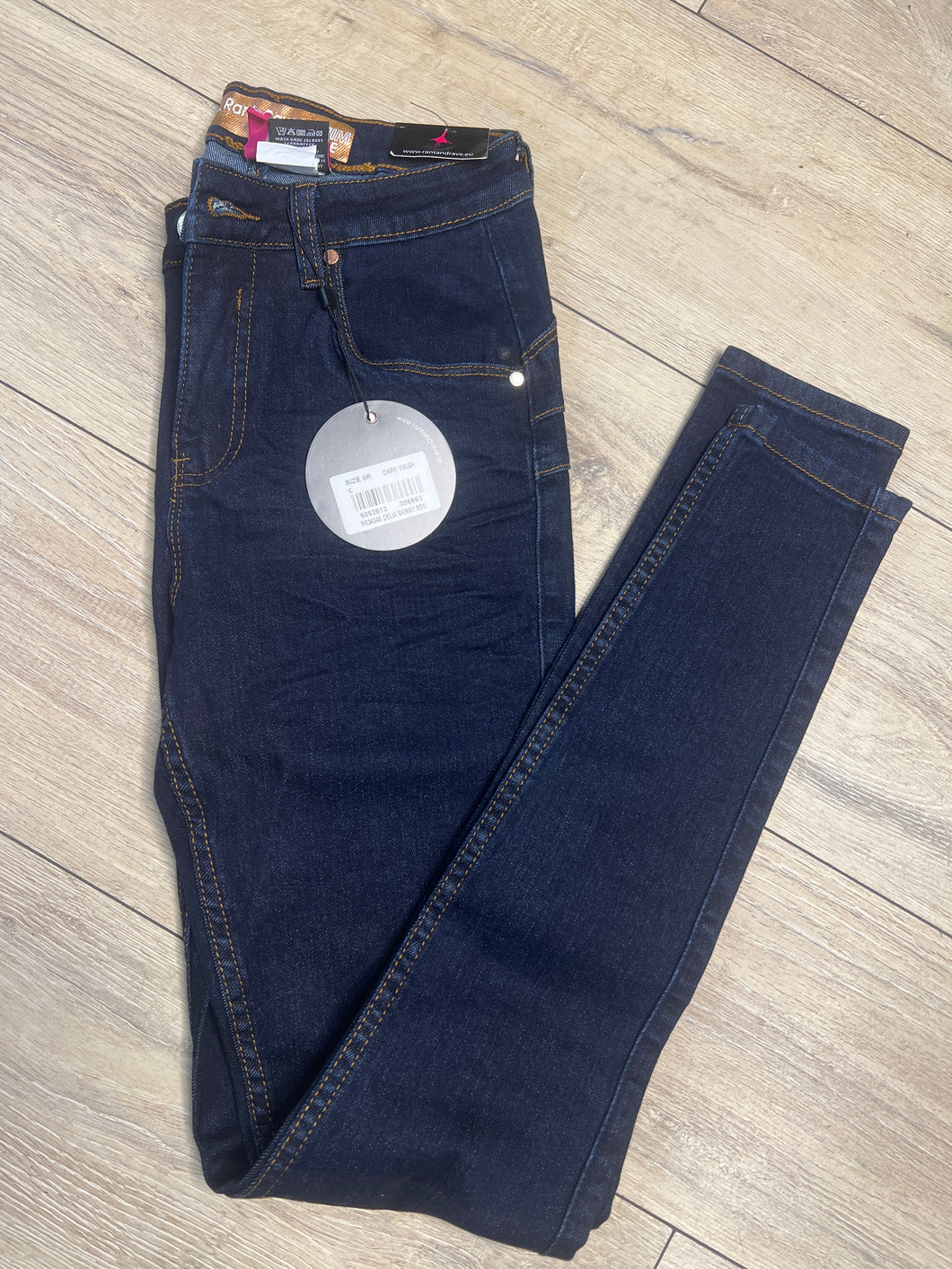 Size 8 regular rant and rave skinny jeans
