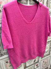 Load image into Gallery viewer, V neck jumper