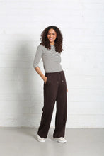 Load image into Gallery viewer, Relax &amp; Renew Wren Jogger Chocolate Brown