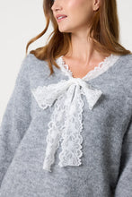 Load image into Gallery viewer, LACE BOW KNITTED JUMPER