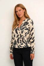Load image into Gallery viewer, Kaffe Blouse - Isabella Paige’s Boutique 